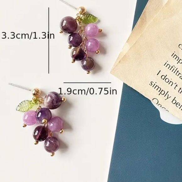 🍇🆕🍃Boho Purple Grape Design Crystal Decor Dangle Earrings 🍇 - Picture 6 of 10